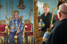 Не изба, а «царские хоромы»: как брянский мастер превратил свой дом в «Эрмитаж», и что с ним стало