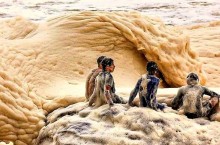 Чем опасны заманчивые «пенные» волны на пляжах Австралии