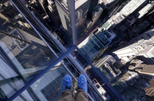 В Нью-Йорке появился небоскреб с прозрачной смотровой площадкой на 300-метровой высоте