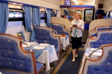 Количество вагонов-ресторанов в поездах будет сокращаться: чем их планируют заменить