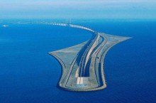 Уникальный мост между Данией и Швецией, который «ныряет» под воду посреди пролива