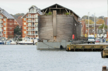 Как «Ноев ковчег» застрял у берегов Великобритании: за что арестовали судно