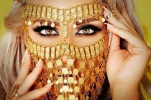 Почему арабские женщины всегда носят на себе много золота