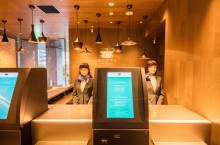 Японская гостиница, где персонал состоит полностью из роботов: прижилась ли такая идея