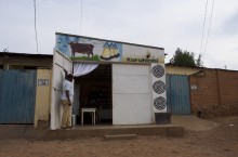 Бары, где вместо алкоголя пьют молоко: развлечения жителей Руанды