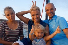 Как семья с детьми из Новосибирска за 8 лет завершила кругосветку на яхте: жизнь в океане