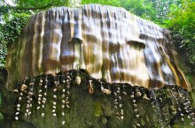Превратить предметы в камень – зачарованный каменный водопад в Англии
