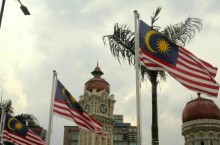Почему флаг Малайзии называется «славный-полосатый»