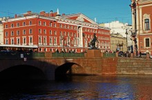 Дворец у Аничкова моста в Петербурге, или где хранилось имущество царской семьи