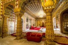 Сколько стоит пожить во дворце индийского махараджи