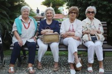 Почему пенсионерки в России выглядят старше своих западных ровесниц