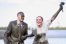 «Грязная» традиция Шотландии: как зачернить жениха и невесту