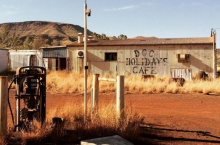 Как выглядит заброшенный город-призрак в Австралии, в котором дышать опасно для жизни