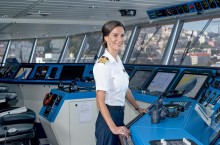Как девушка стала капитаном гигантского лайнера