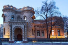 «Дом дурака»: почему особняк московского купца Арсения Морозова в Москве получил такое название
