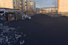 Российские северные поселки покрыло черным снегом: откуда он взялся