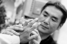 Ритуал Юбицуме: почему члены кланов якудза лишают себя пальцев