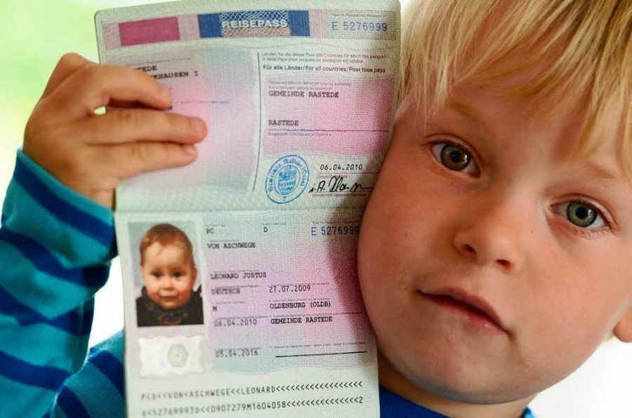 Детский заграничный паспорт