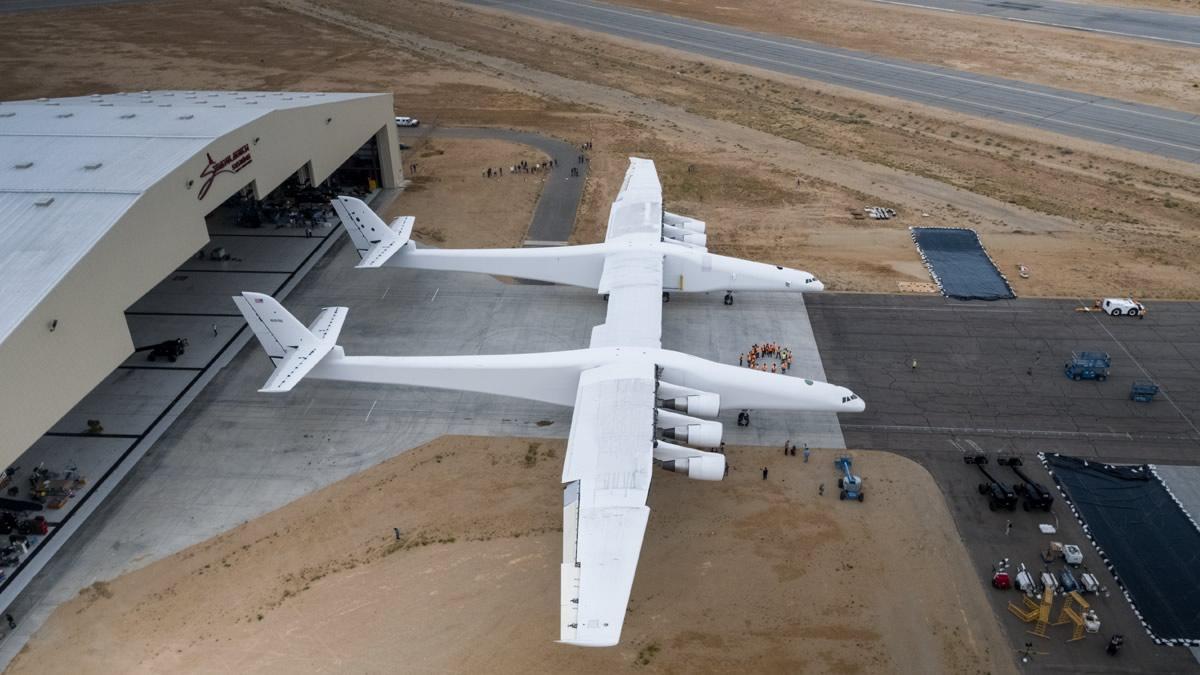 Самый большой самолет в мире