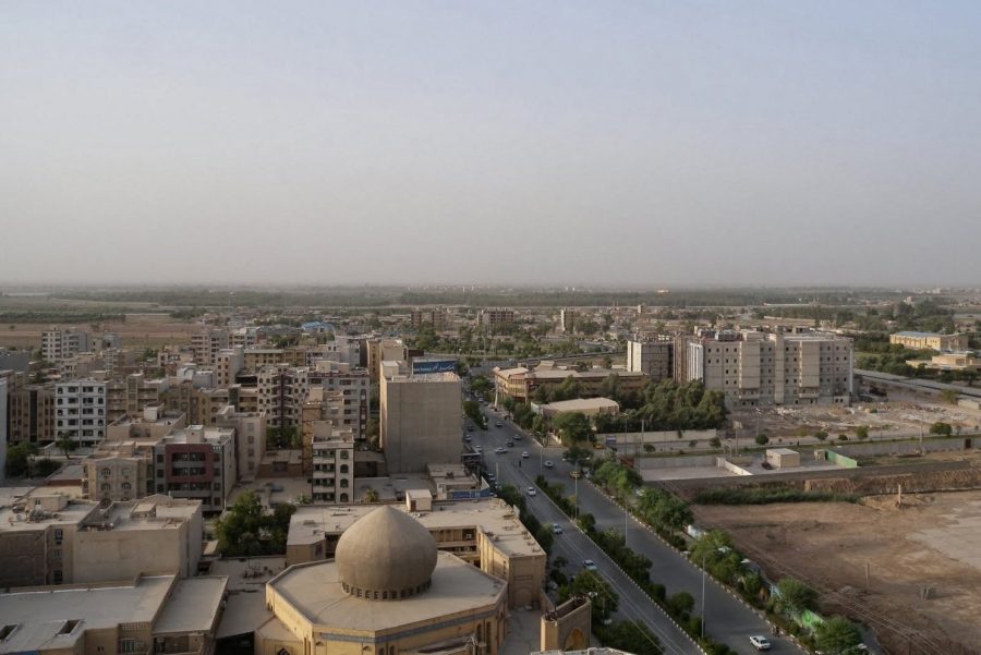 Жаркий город Ахваз в Иране