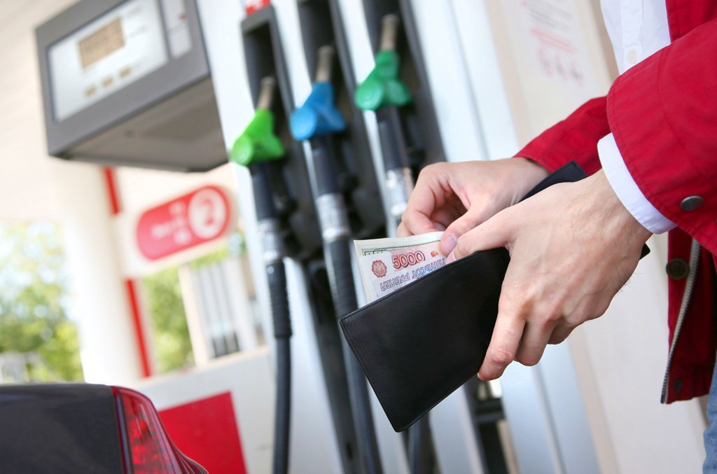 Завышенные цены на бензин в России