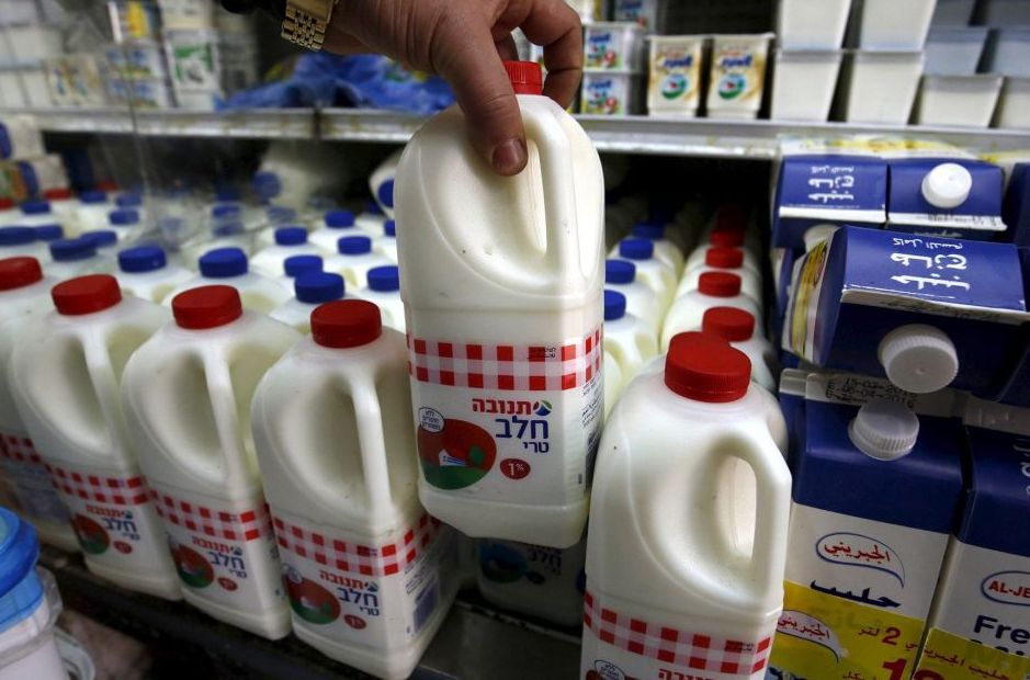 Молоко в магазине Израиля
