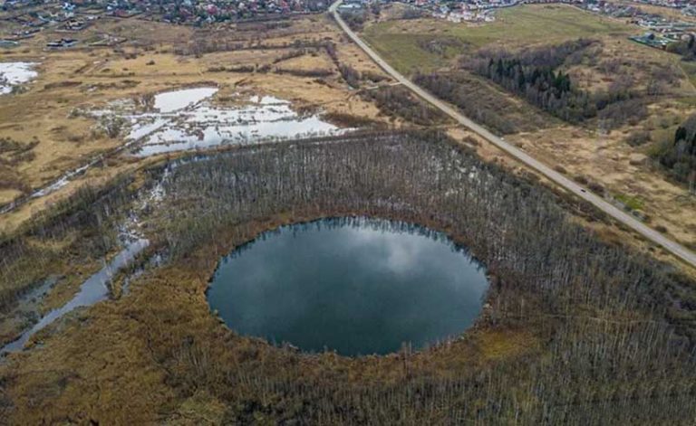 Фото бездонного озера