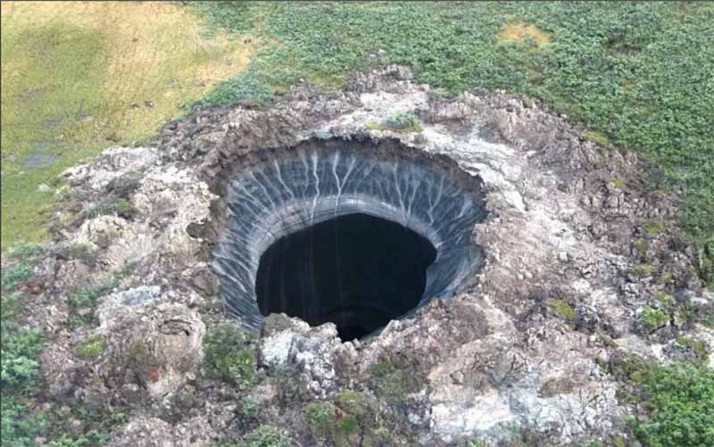 Каким образом появляются кратеры в Сибири