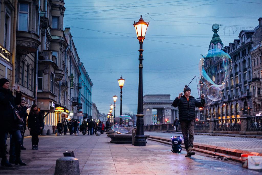 Жители Санкт-Петербурга