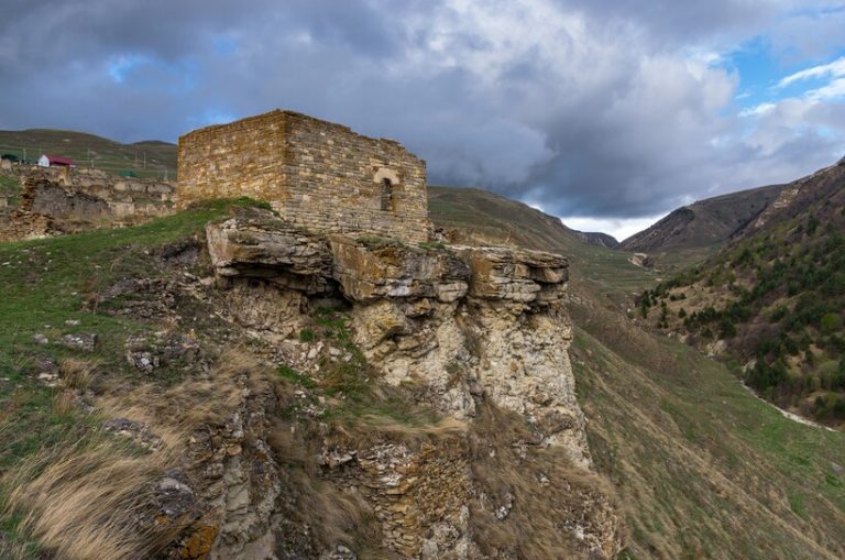 Село хой чеченская республика фото