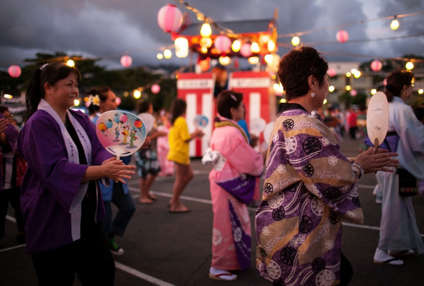 Бон праздник в Японии в честь умерших