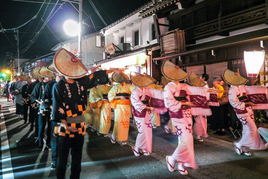 Бон праздник в Японии в честь умерших