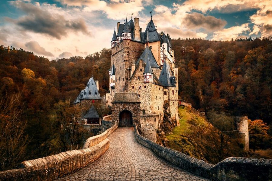 Замок в Европе