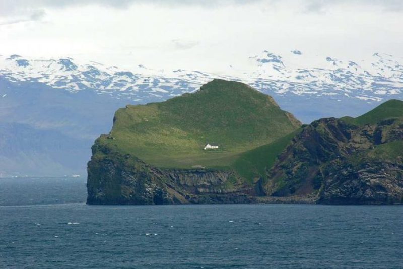 Дом на необитаемом острове