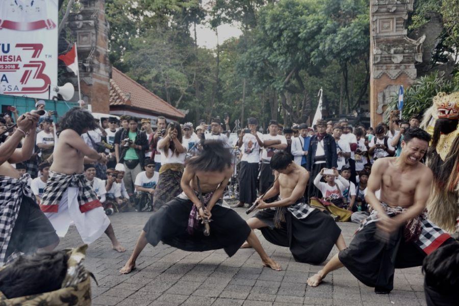Фестиваль боли на Бали