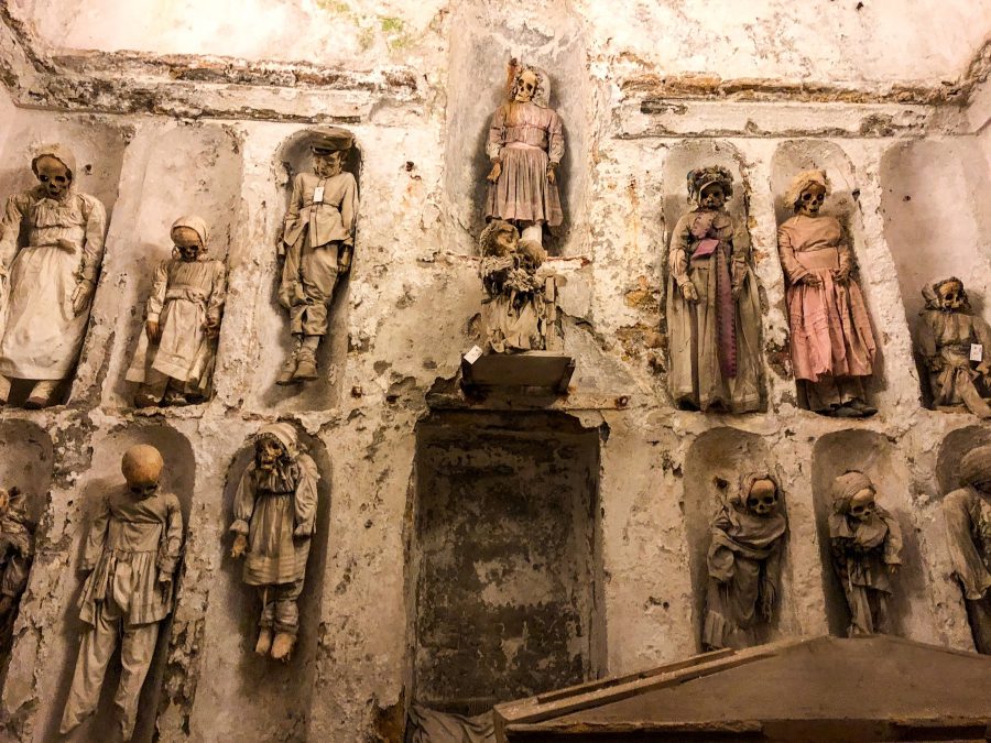 Открытые захоронения в Палермо