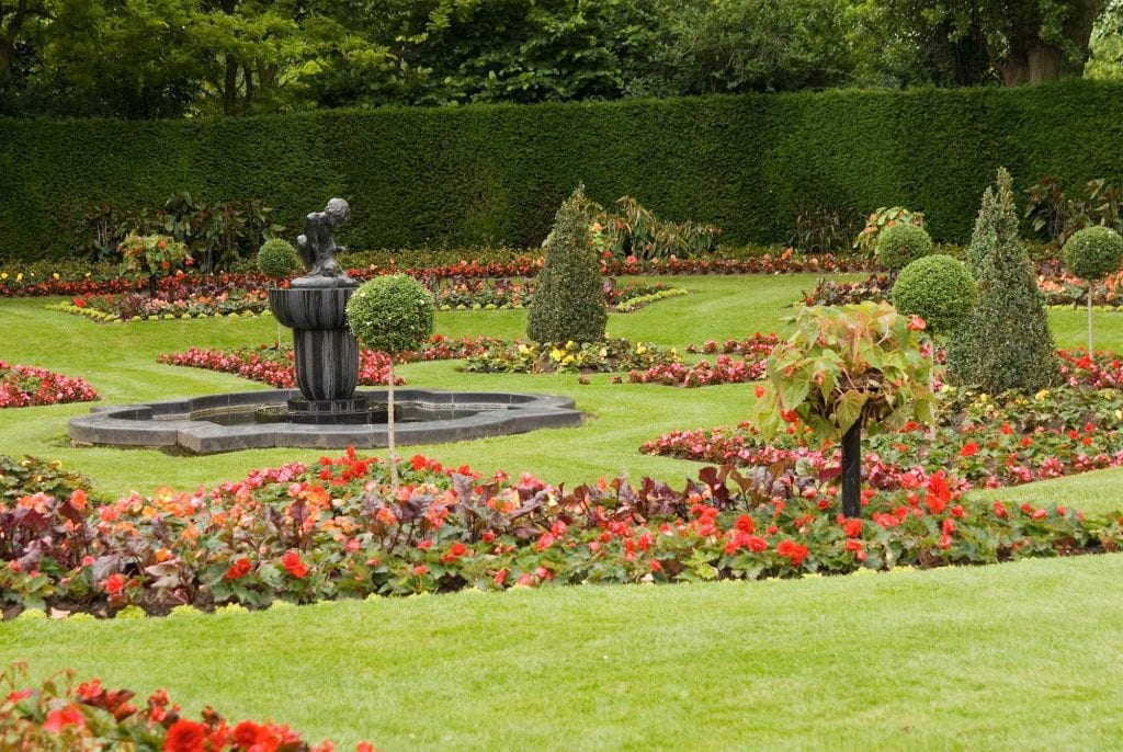 Сад королевы Марии в Лондоне