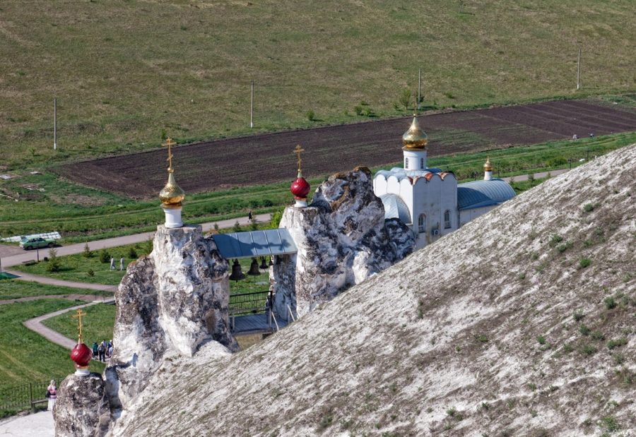 Подземный православный храм в Костомарово
