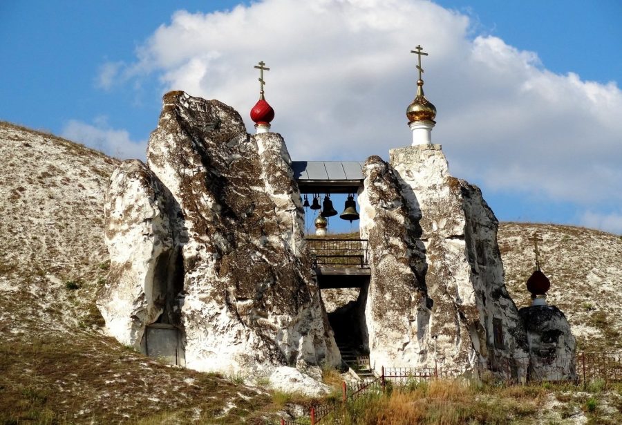 Подземный православный храм в Костомарово