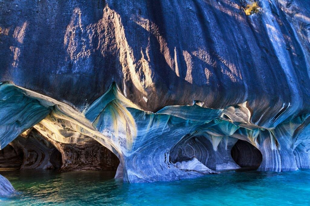 Мраморные пещеры Чиле-Чико в Чили