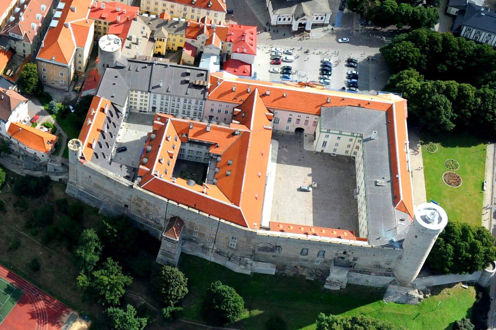 Тоомпеа средневековый замок в Таллине